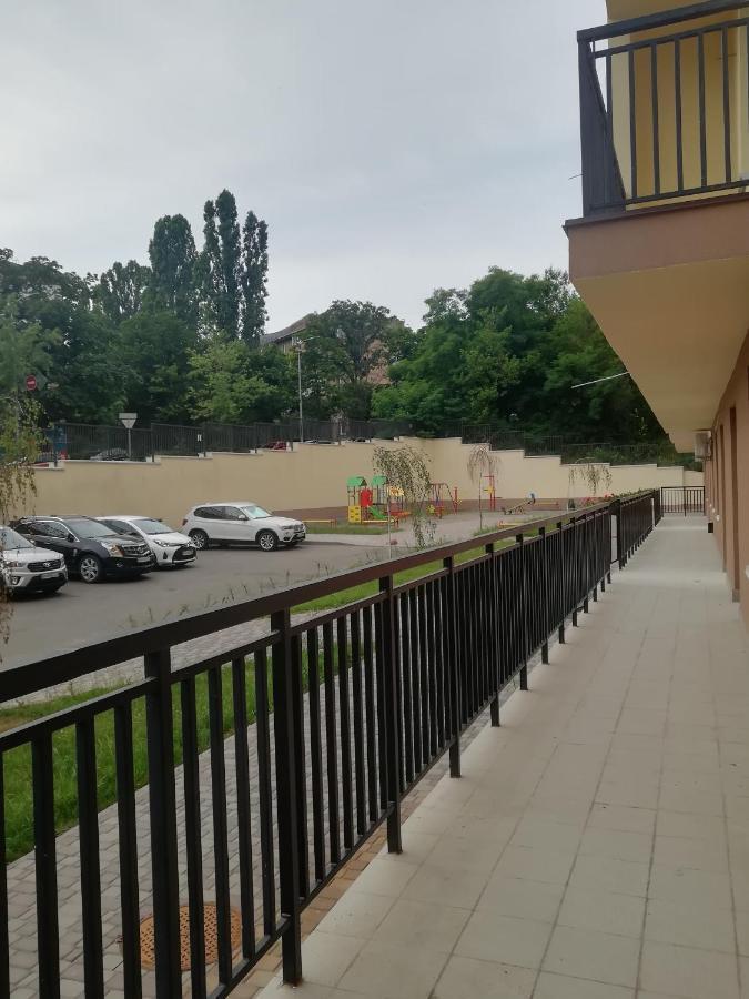 Lux Apartment, Near Metro Vasylkivska Kiev Bagian luar foto